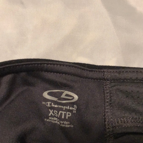 Athletic capris - Picture 6 of 6